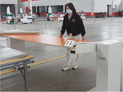 Panel-Turning-Machine(4) Machina de giro del panel (4)